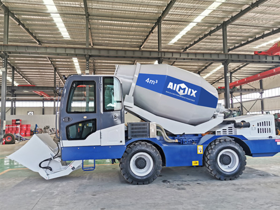 Self Loading Concrete Mixer Truck for Sale