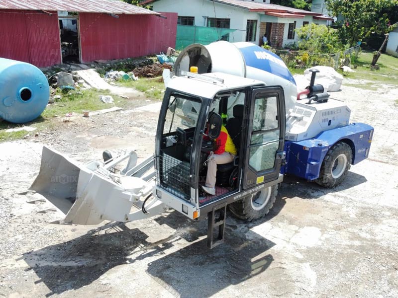 Self-loading Concrete Mixer