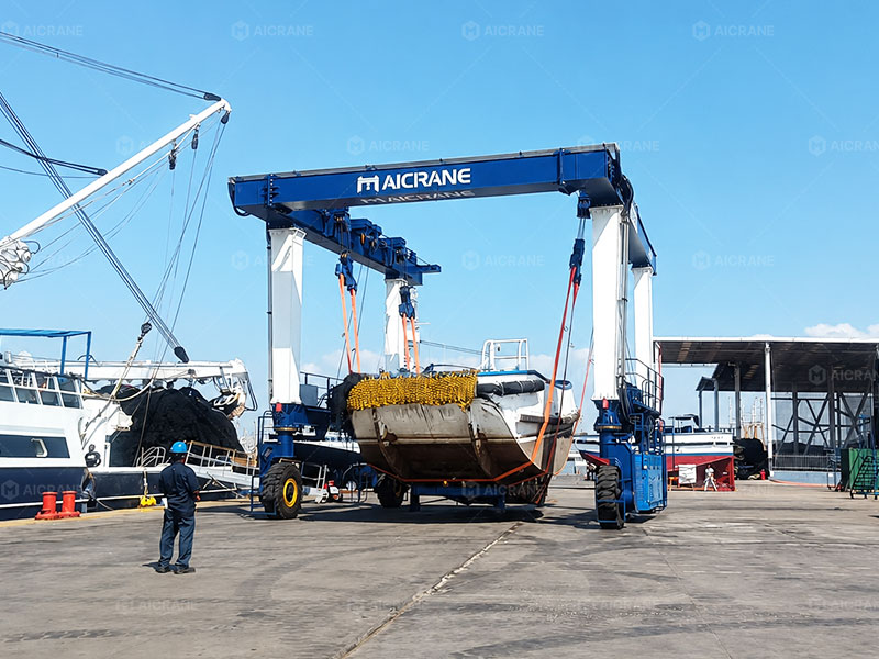 50 ton marine travel lift