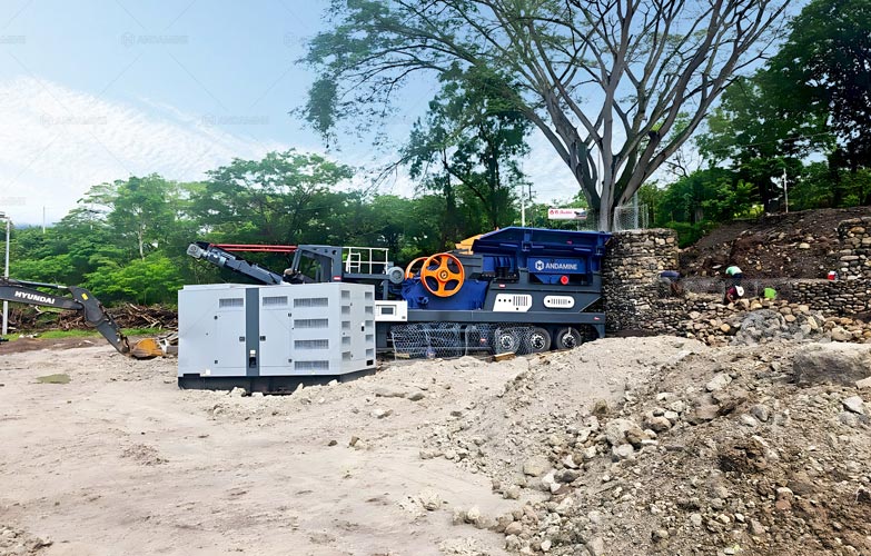 Aggregate Production Using Two Pieces of Equipment Working in Tandem in Honduras